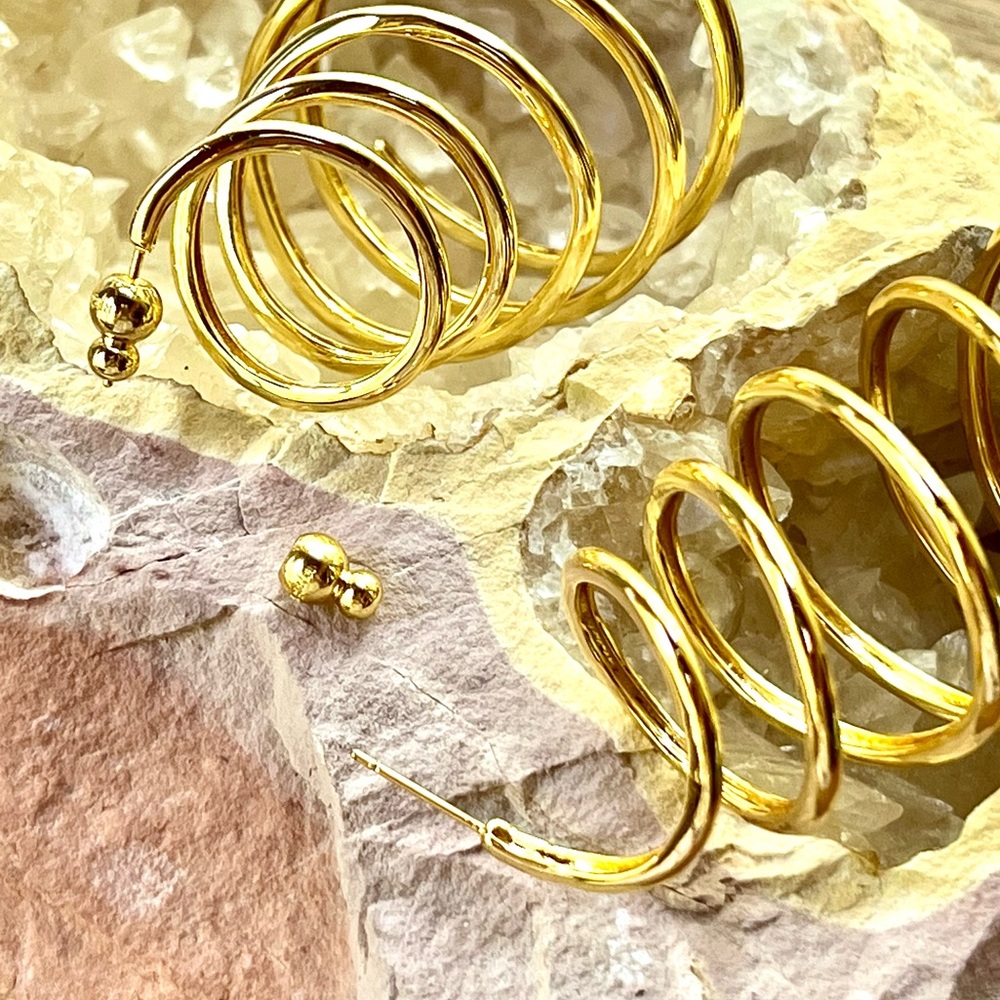 🌺🎉HP🎉🌺 NWT Cult Gaia Ezlynn Gold Serpentine Earrings - Picture 12 of 16